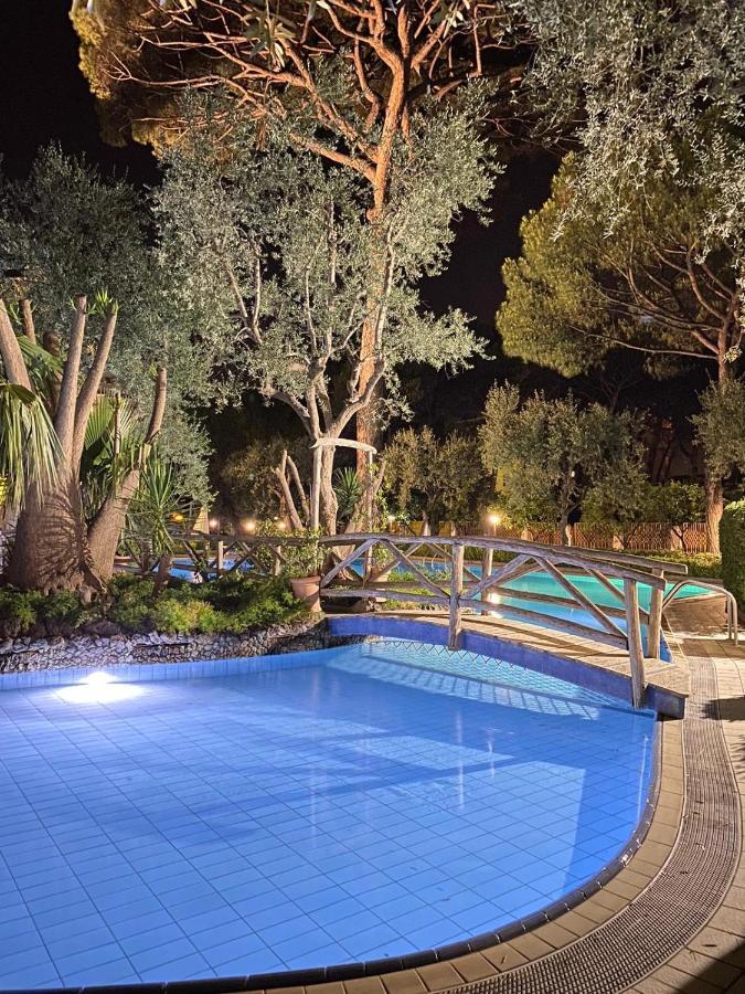 Sorrento Home E Flat Park And Pool Exterior photo